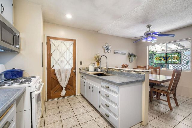 2731 Sarver Lane, San Marcos, CA 92069