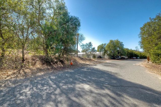 2731 Sarver Lane, San Marcos, CA 92069