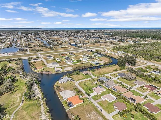 2931 NW 18th TER, Cape Coral, FL 33993