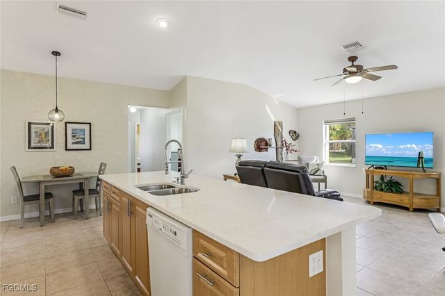 2931 NW 18th TER, Cape Coral, FL 33993