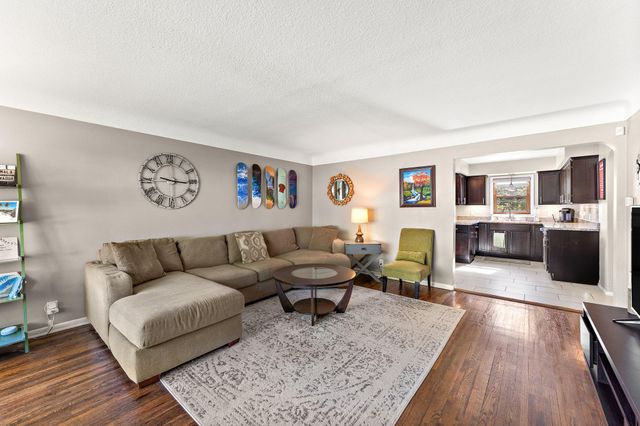 239 18th Avenue S, South Saint Paul, MN 55075