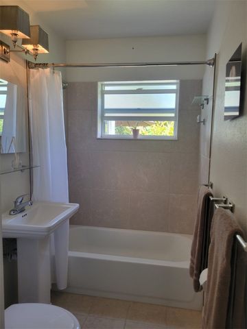 2136 33rd Avenue, Vero Beach, FL 32960