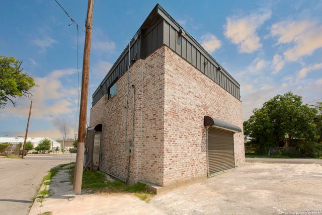 206 fredericksburg, San Antonio, TX 78212