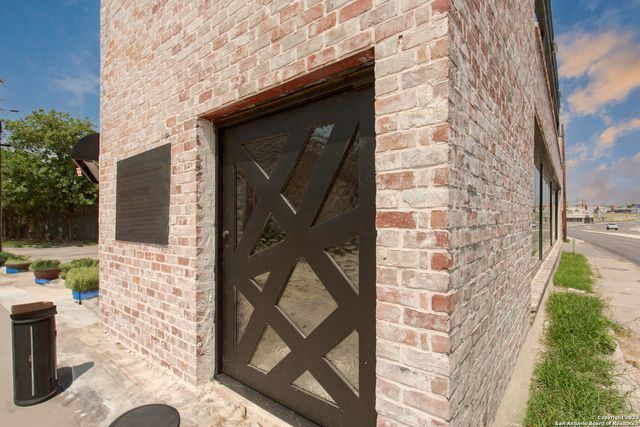 206 fredericksburg, San Antonio, TX 78212