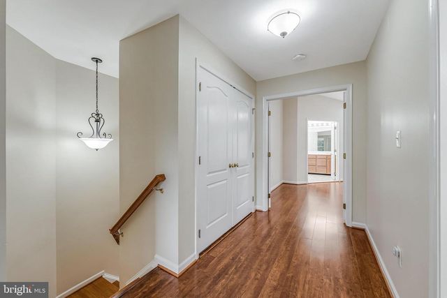 43619 PICKETTS CORNER TER, Ashburn, VA 20148