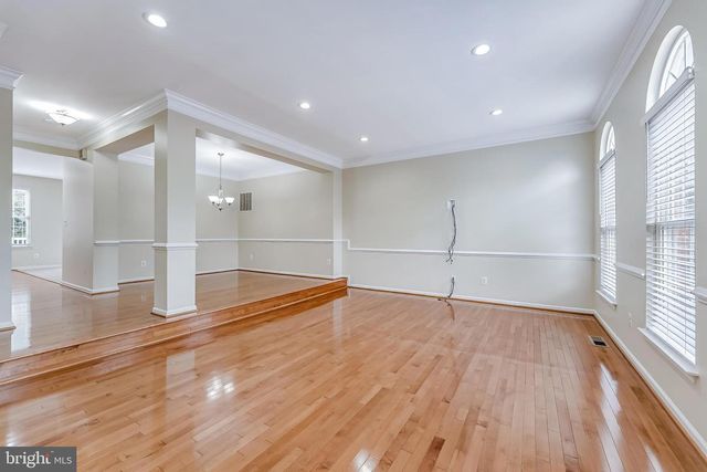 43619 PICKETTS CORNER TER, Ashburn, VA 20148