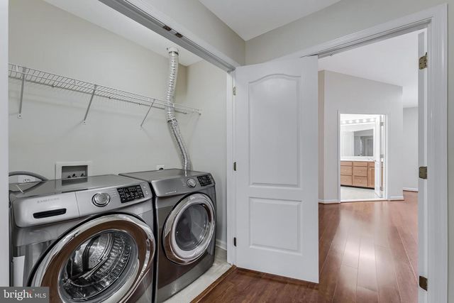 43619 PICKETTS CORNER TER, Ashburn, VA 20148