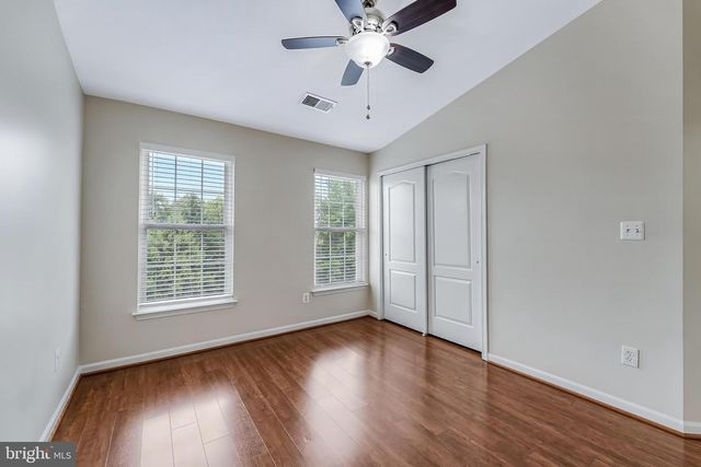 43619 PICKETTS CORNER TER, Ashburn, VA 20148