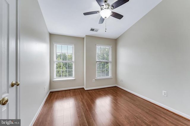 43619 PICKETTS CORNER TER, Ashburn, VA 20148