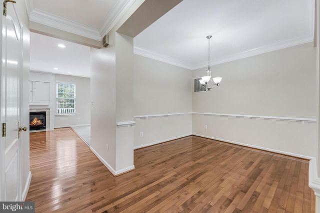 43619 PICKETTS CORNER TER, Ashburn, VA 20148