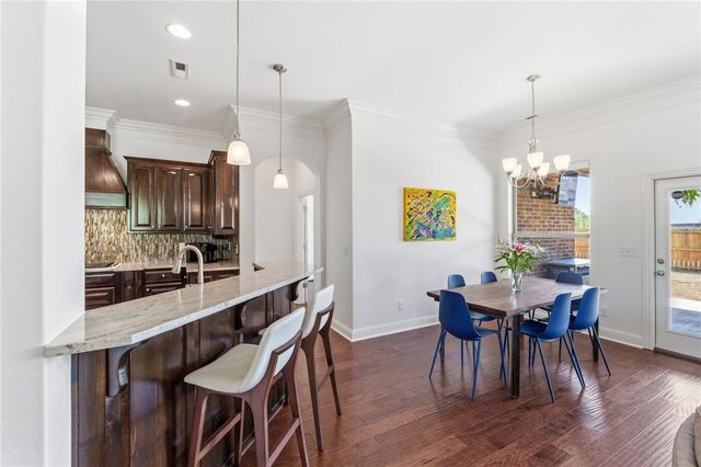 1605 SW Rosedale Avenue, Bentonville, AR 72713