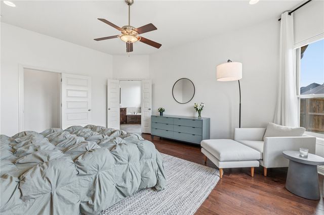 1605 SW Rosedale Avenue, Bentonville, AR 72713