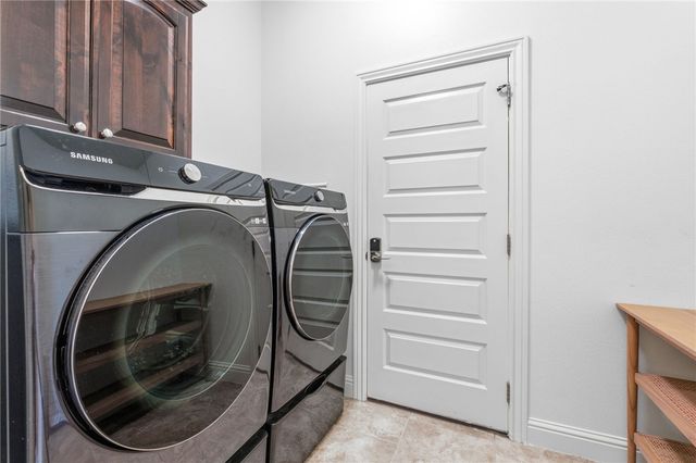 1605 SW Rosedale Avenue, Bentonville, AR 72713