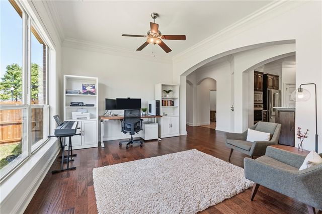 1605 SW Rosedale Avenue, Bentonville, AR 72713