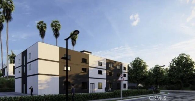 10425 Avalon, Los Angeles, CA 90003