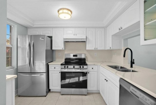 4110 HAMPTON DRIVE, New Port Richey, FL 34652