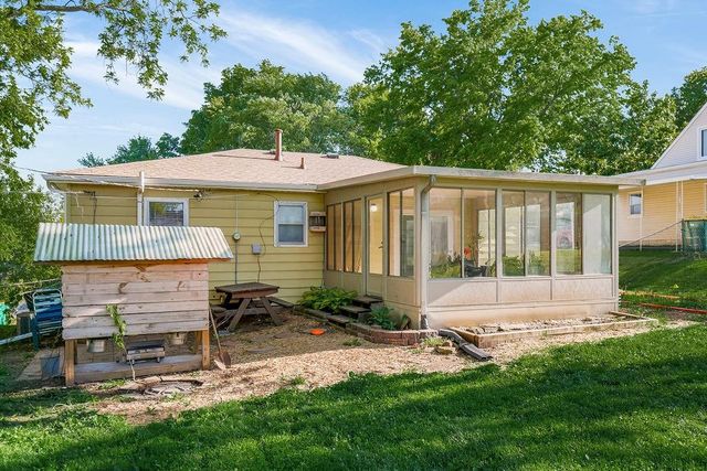 4616 Berry Road, Kansas City, KS 66106