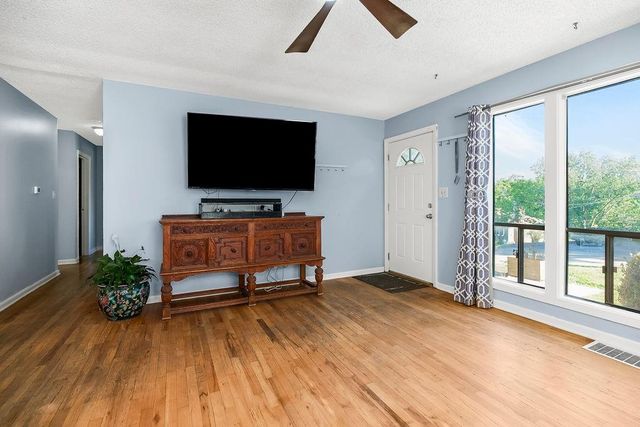 4616 Berry Road, Kansas City, KS 66106