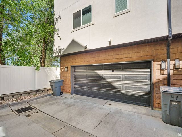 45 E VANTAGE DR, North Salt Lake, UT 84054