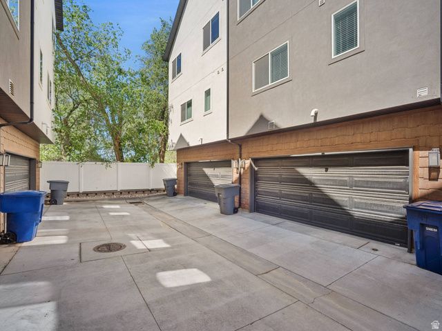 45 E VANTAGE DR, North Salt Lake, UT 84054