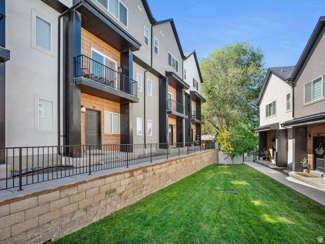 45 E VANTAGE DR, North Salt Lake, UT 84054
