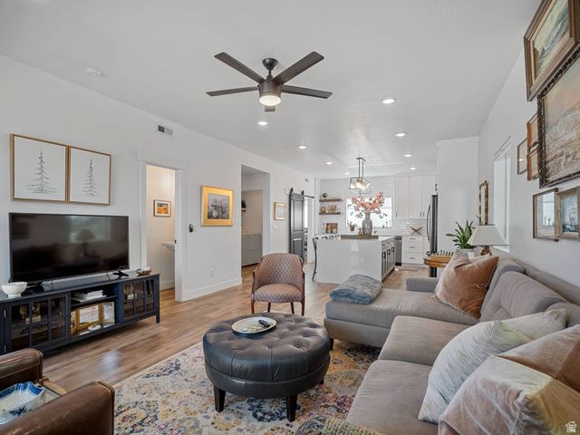 45 E VANTAGE DR, North Salt Lake, UT 84054