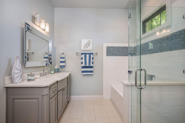 1771 Edgewater FLS, Canyon Lake, TX 78133
