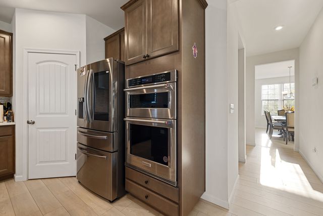 12921 Timber Wood Circle, Plainfield, IL 60585