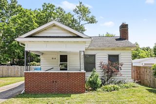 914 Dayton Avenue, Kalamazoo Twp, MI 49048