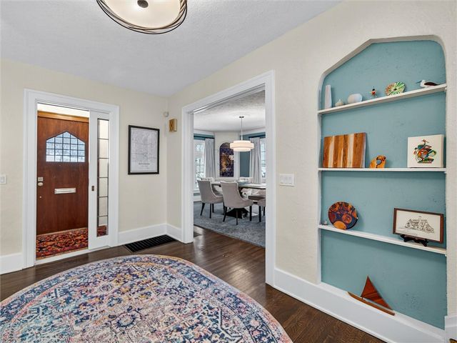 1 San Gabriel Drive, Rochester, NY 14610