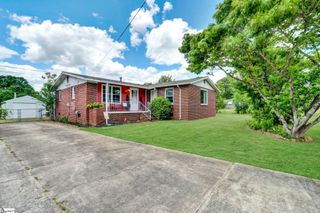 302 Douglas Street, Laurens, SC 29360