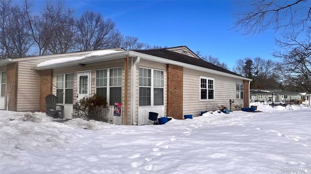 421 Weymouth Court D, Ridge, NY 11961