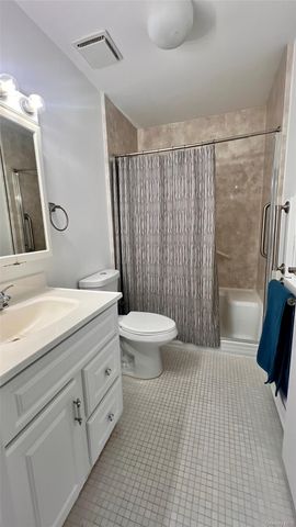 421 Weymouth Court D, Ridge, NY 11961