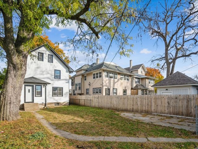 1559 Bever Avenue SE, Cedar Rapids, IA 52403