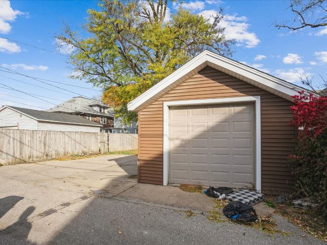 1559 Bever Avenue SE, Cedar Rapids, IA 52403