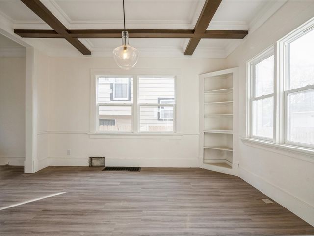 1559 Bever Avenue SE, Cedar Rapids, IA 52403