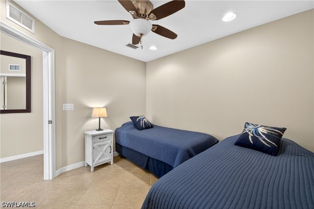 8541 Oakshade CIR 2, Fort Myers, FL 33919