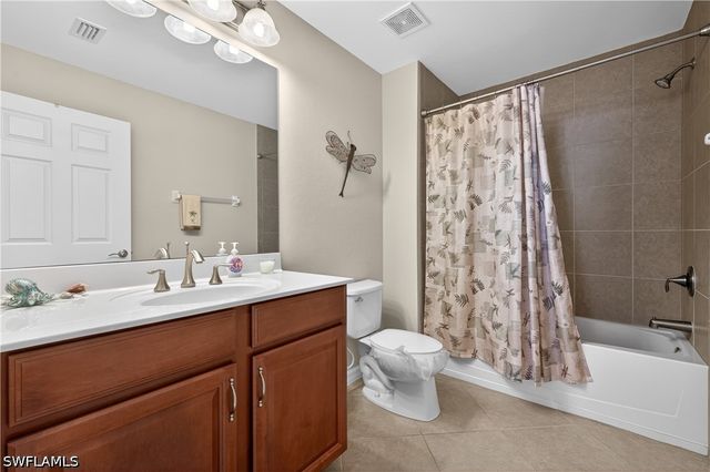 8541 Oakshade CIR 2, Fort Myers, FL 33919