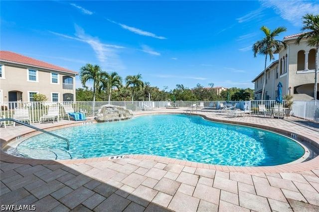8541 Oakshade CIR 2, Fort Myers, FL 33919