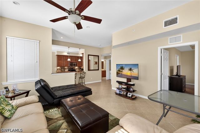 8541 Oakshade CIR 2, Fort Myers, FL 33919