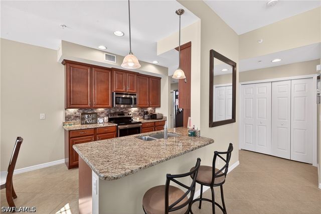 8541 Oakshade CIR 2, Fort Myers, FL 33919