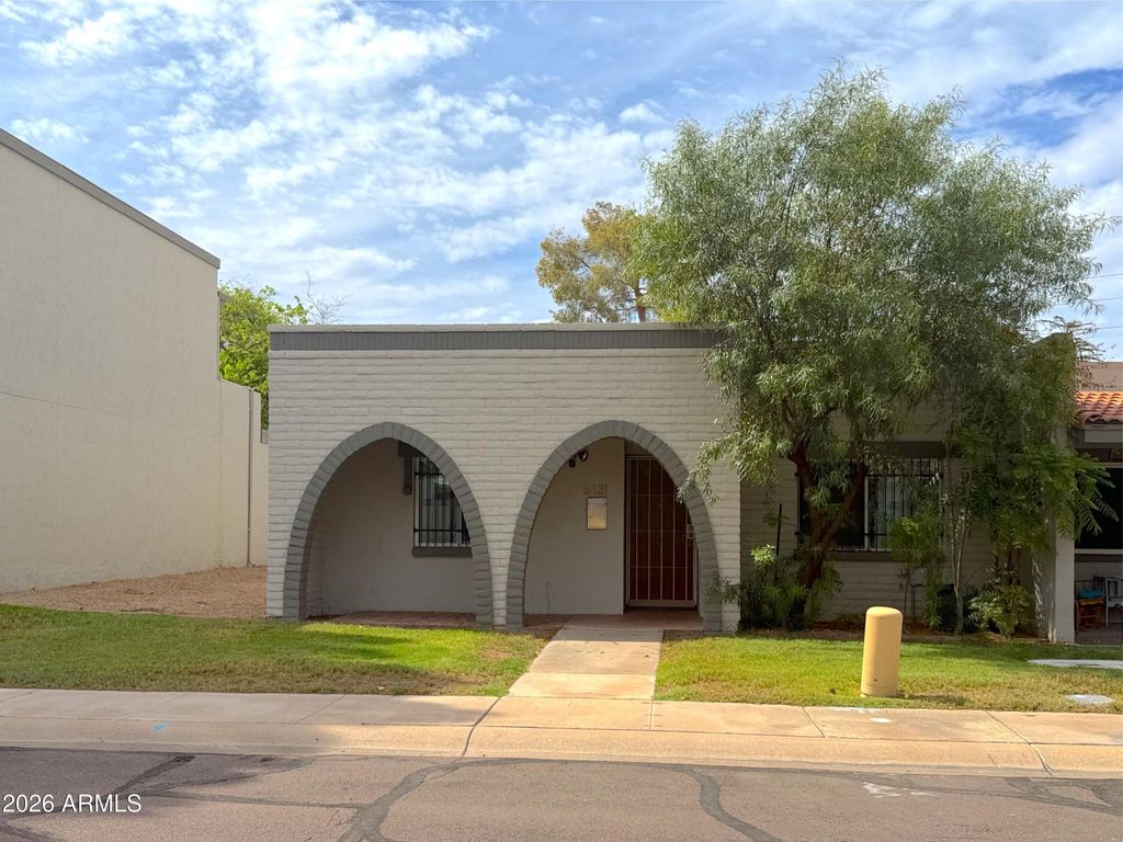 8331 E Valley Vista Drive, Scottsdale, AZ 85250