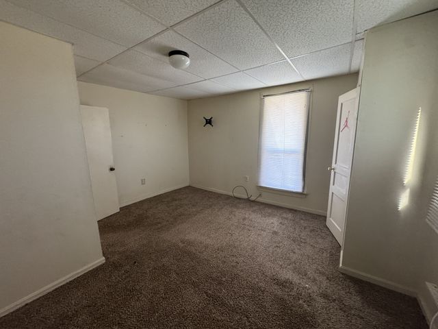 805 W 2nd St, Dickson, TN 37055