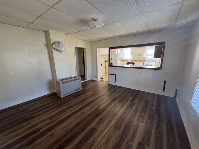 805 W 2nd St, Dickson, TN 37055