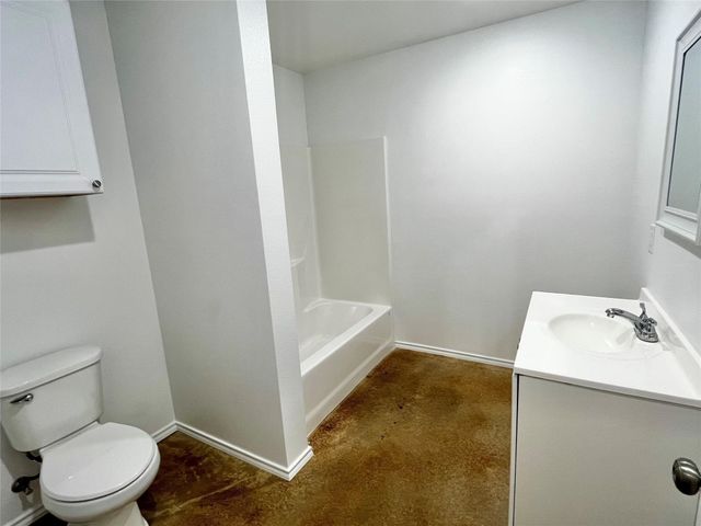 618 Thomas Street A, Bonham, TX 75418