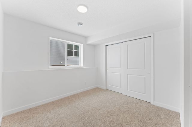 8460 Farmstead Circle NE, Monticello, MN 55362