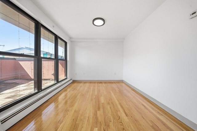 60-R Gibson St B1, Boston, MA 02122