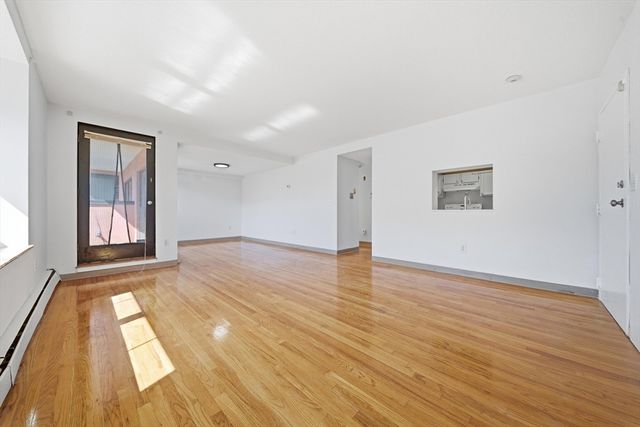 60-R Gibson St B1, Boston, MA 02122