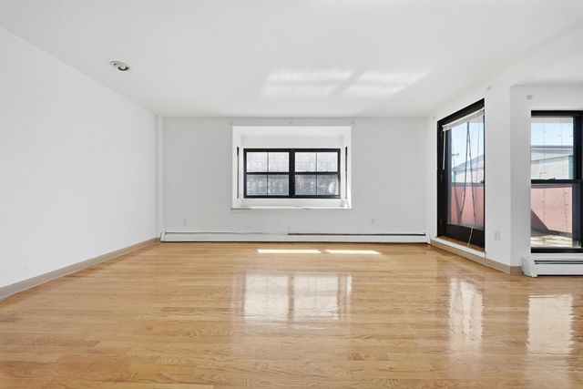 60-R Gibson St B1, Boston, MA 02122