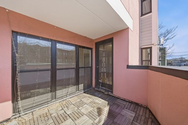 60-R Gibson St B1, Boston, MA 02122